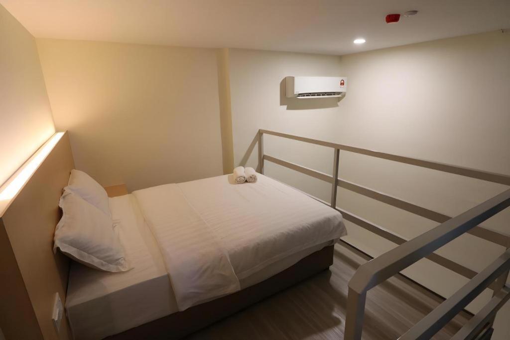 Place2Stay @ Campus Hub Kuching Buitenkant foto
