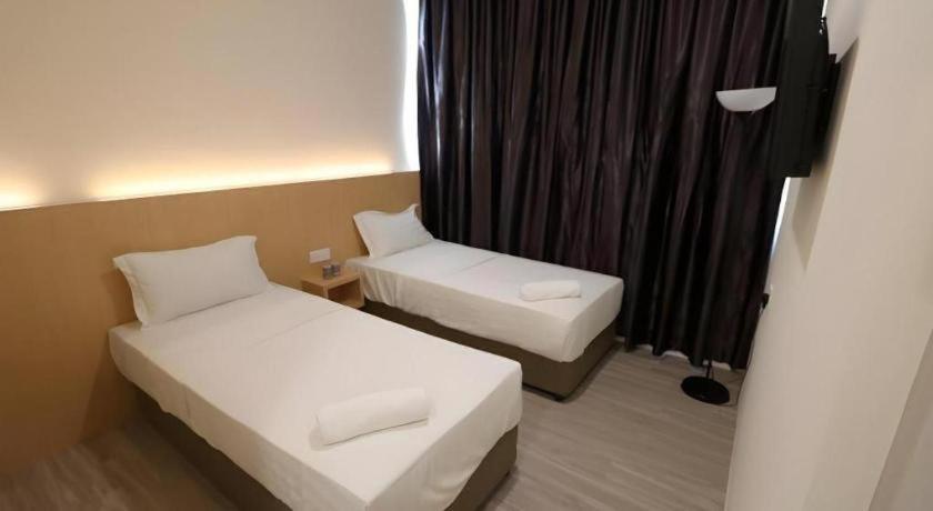 Place2Stay @ Campus Hub Kuching Buitenkant foto