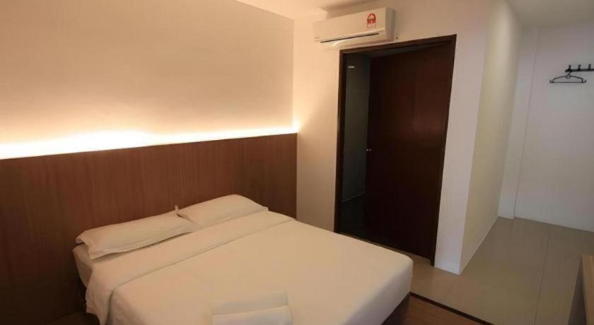 Place2Stay @ Campus Hub Kuching Buitenkant foto